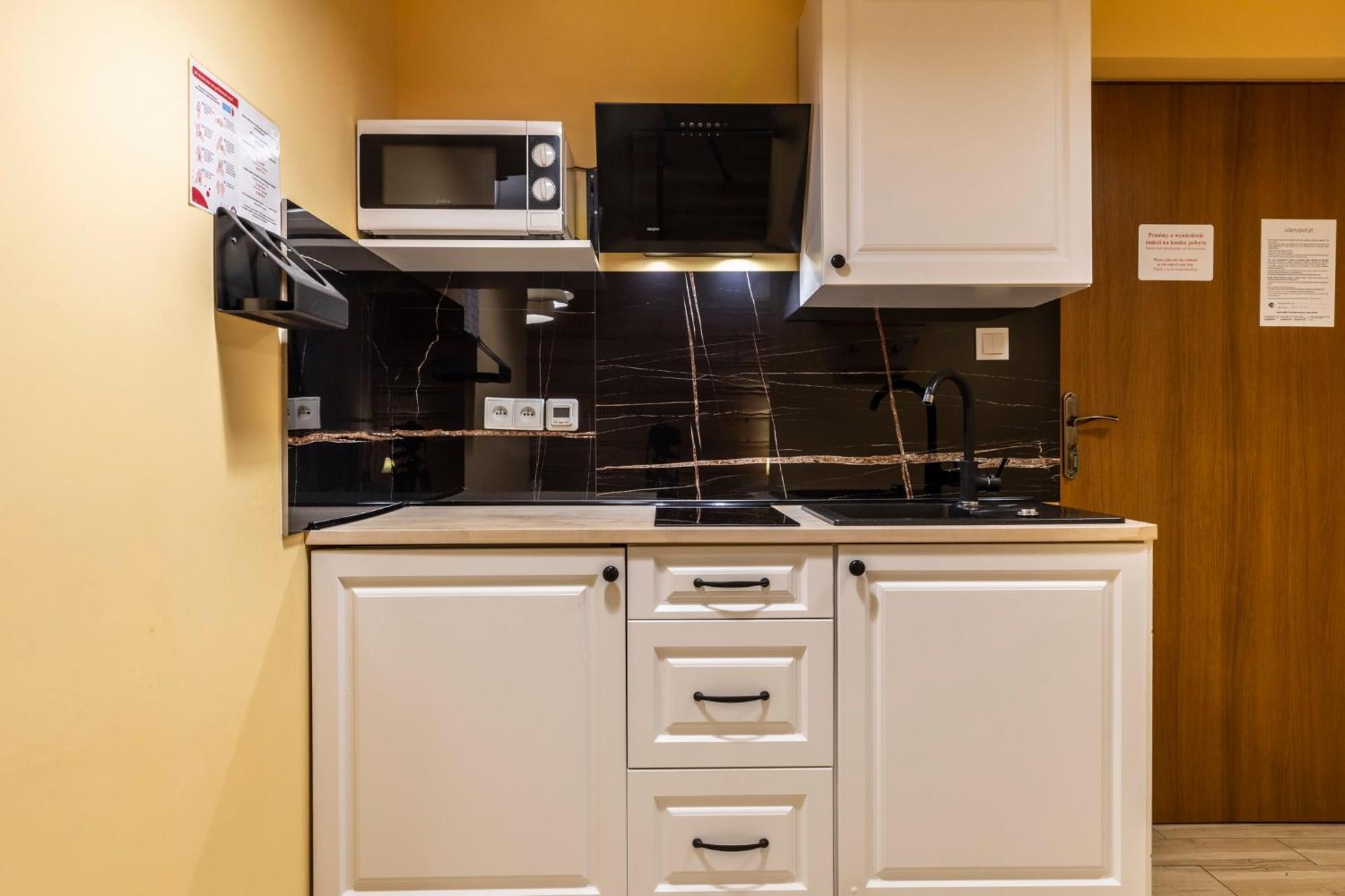 Udanypobyt Apartamenty Przy Dolinach A I B Kościelisko Exteriör bild