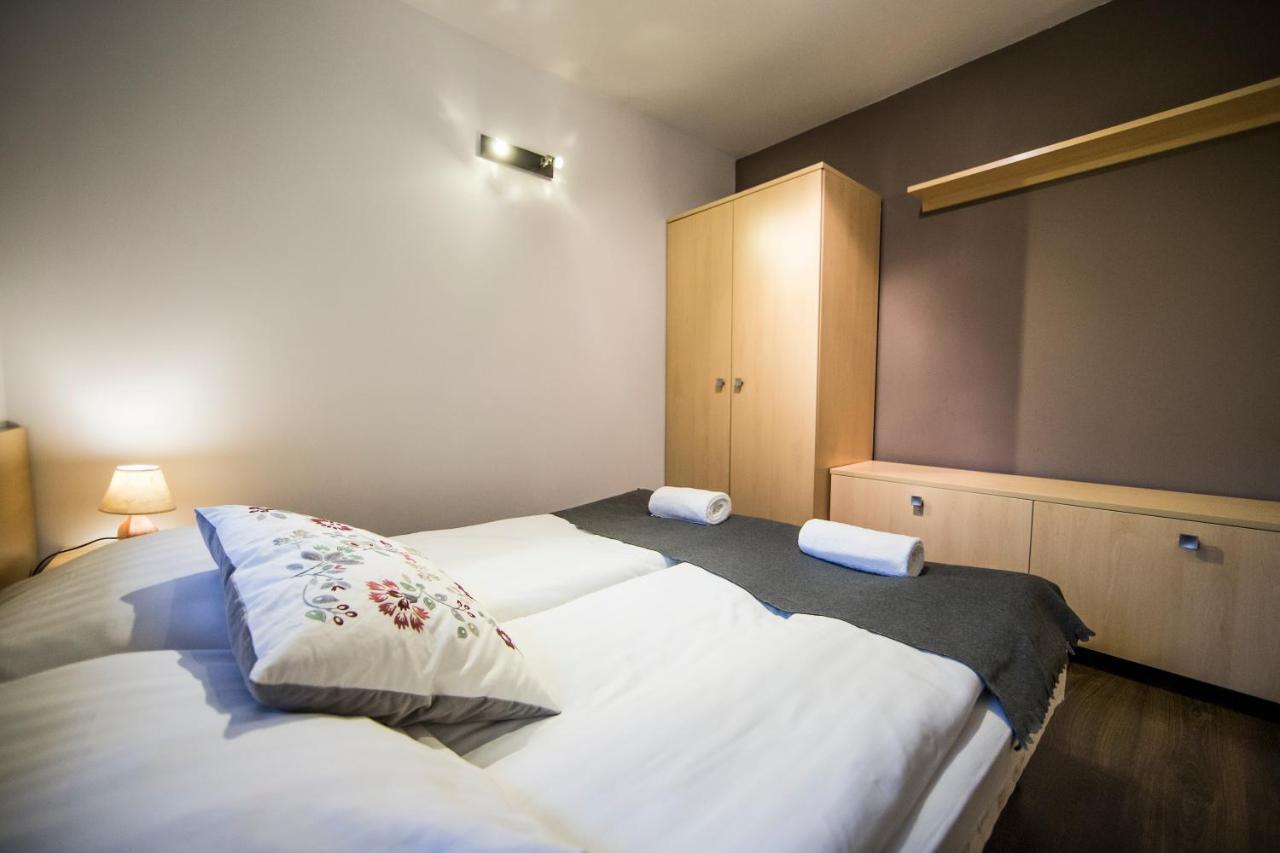 Udanypobyt Apartamenty Przy Dolinach A I B Kościelisko Exteriör bild