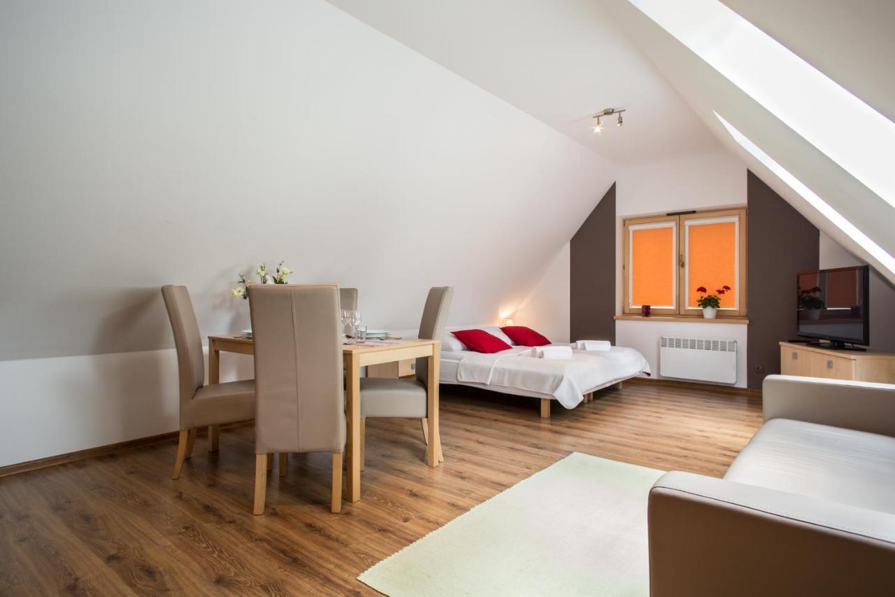 Udanypobyt Apartamenty Przy Dolinach A I B Kościelisko Exteriör bild